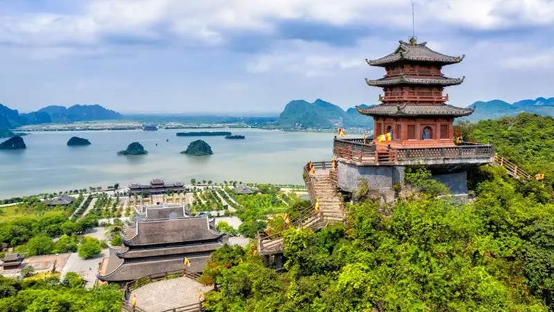 Chùa Tam Chúc Hà Nam